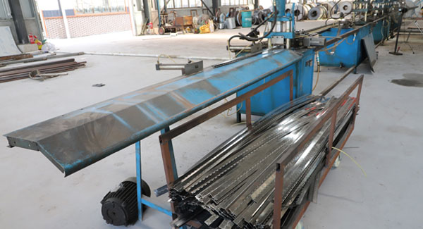 五金制品行業著力推進自動化制造